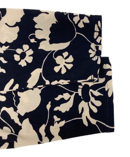 kay me（ケイミー）kay me (ケイミー) ブルーフォンセラフラワーギャザーワンピース ネイビー サイズ:9の古着・服飾アイテム