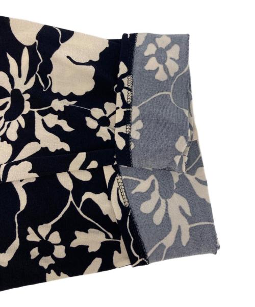 kay me（ケイミー）kay me (ケイミー) ブルーフォンセラフラワーギャザーワンピース ネイビー サイズ:9の古着・服飾アイテム