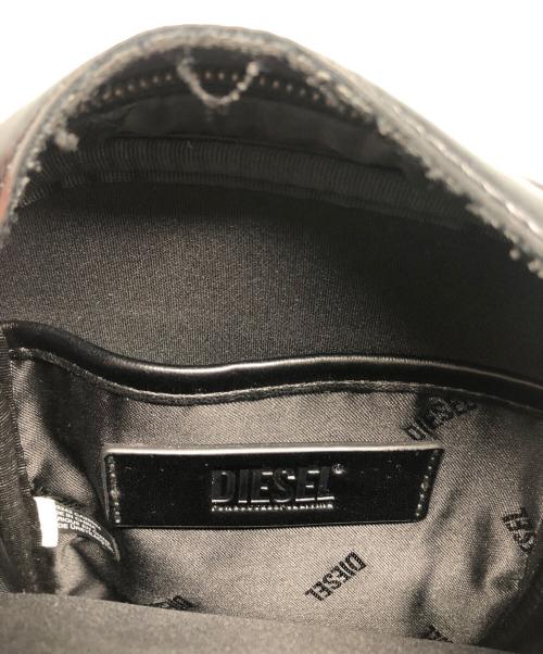 DIESEL（ディーゼル）DIESEL (ディーゼル) Dロゴショルダーバッグ ブラックの古着・服飾アイテム