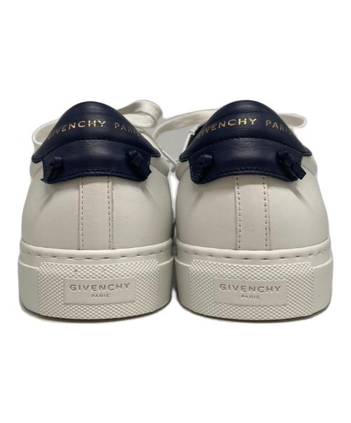 GIVENCHY PARIS（ジバンシィ パリ）GIVENCHY PARIS (ジバンシィ パリ) ローカットスニーカー ホワイト サイズ:42の古着・服飾アイテム