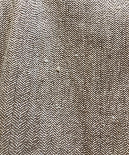 ISSEY MIYAKE MEN（イッセイミヤケメン）ISSEY MIYAKE MEN (イッセイミヤケメン) シルク ヘリンボーン ネップ マオカラーセットアップスーツ ベージュ サイズ:Sの古着・服飾アイテム