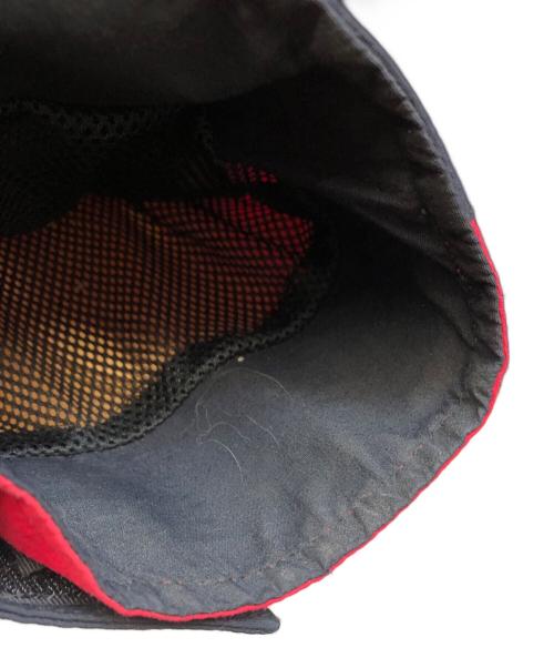 MARMOT（マーモット）MARMOT (マーモット) マウンテンパーカー ブラック×レッド サイズ:Ⅼの古着・服飾アイテム