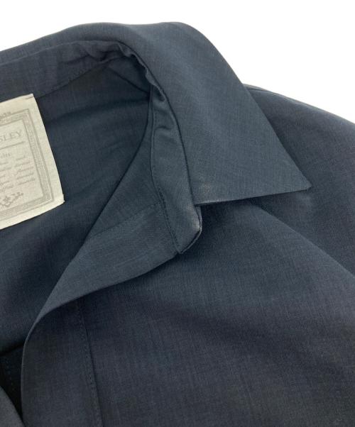 BEARDSLEY（ビアズリー）BEARDSLEY (ビアズリー) バックオープンシャツワンピース/BEZ1051409A0005 ネイビー サイズ:Fの古着・服飾アイテム