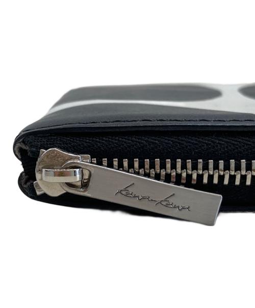 kawa-kawa（カワカワ）kawa-kawa (カワカワ) 水玉プリントレザーカードケース ホワイト×ブラックの古着・服飾アイテム