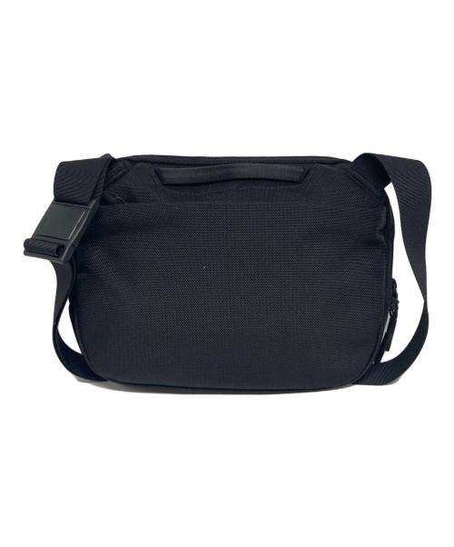 AER（エアー）Aer (エアー) ボディーバッグ ブラックの古着・服飾アイテム