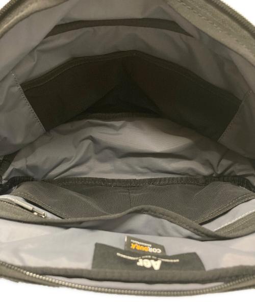 AER（エアー）Aer (エアー) ボディーバッグ ブラックの古着・服飾アイテム