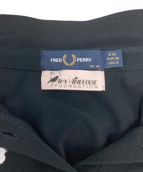 FRED PERRY（フレッドペリー）FRED PERRY (フレッドペリー) amy winehouse foundation (エイミーワインハウスファウンデーション) ポロシャツ ブラック サイズ:UK10の古着・服飾アイテム