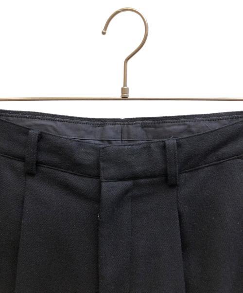 FARAH（ファーラー）FARAH (ファーラー) One Tuck Side Adjustable Pants ネイビー サイズ:32-32の古着・服飾アイテム