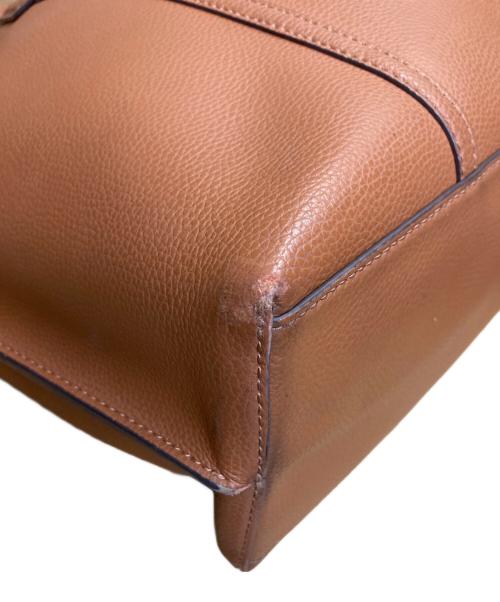 TORY BURCH（トリーバーチ）TORY BURCH (トリーバーチ) ペリー トリプルコンパートメント ブラウンの古着・服飾アイテム