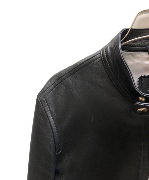 EMMETI（エンメティ）EMMETI (エンメティ) MASSIMO (マッシモ) 別注 ゴールドパーツシングルライダースジャケット ブラック サイズ:42の古着・服飾アイテム