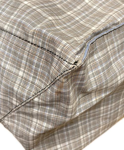 PRADA（プラダ）PRADA (プラダ) ナイロンチェックトートバッグ グレーの古着・服飾アイテム