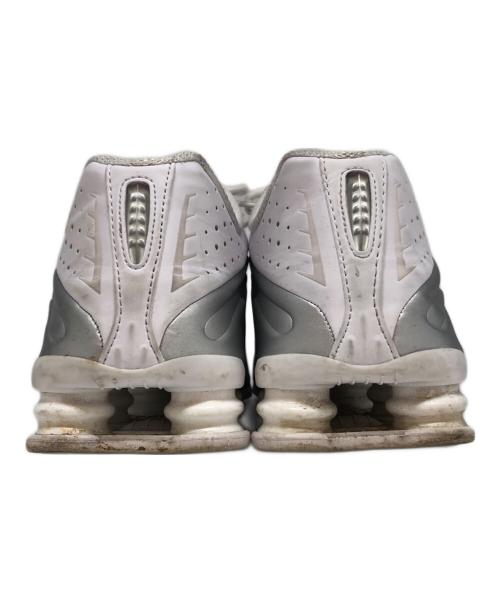 NIKE（ナイキ）NIKE (ナイキ) SHOX R4 ホワイト サイズ:29cmの古着・服飾アイテム