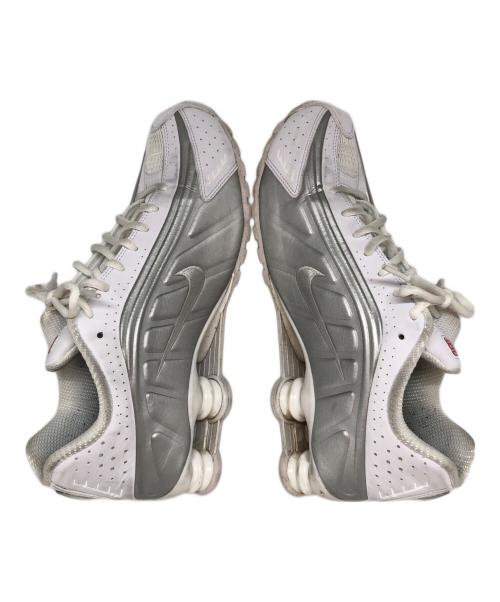 NIKE（ナイキ）NIKE (ナイキ) SHOX R4 ホワイト サイズ:29cmの古着・服飾アイテム