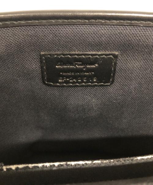 Salvatore Ferragamo（サルヴァトーレ フェラガモ）Salvatore Ferragamo (サルヴァトーレ フェラガモ) セカンドバッグ ブラックの古着・服飾アイテム