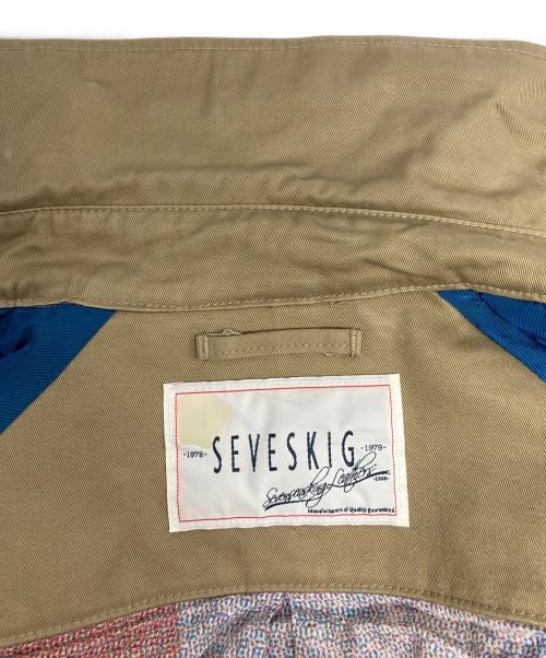 SEVESKIG（セヴシグ）SEVESKIG (セヴシグ) PVC加工BONDING TRENCH COAT / JK-SV-LA-1014 ブラウン サイズ:Mの古着・服飾アイテム