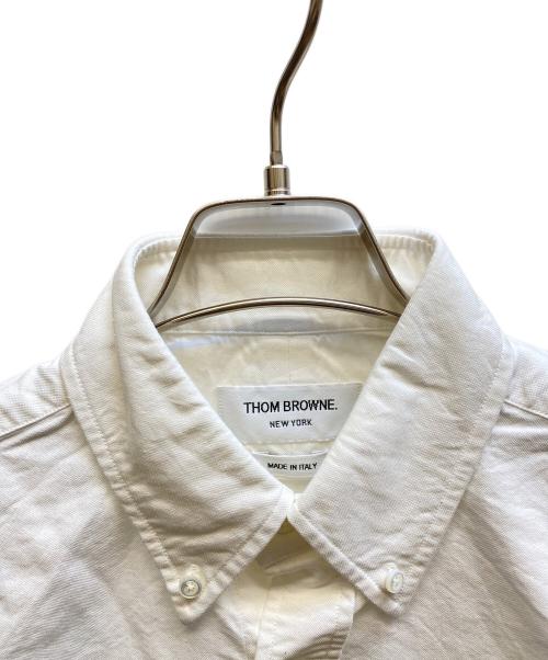 THOM BROWNE. NEW YORK（トムブラウン ニューヨーク）THOM BROWNE. NEW YORK (トムブラウン ニューヨーク) ボタンダウンシャツ ホワイト サイズ:2 未使用品の古着・服飾アイテム