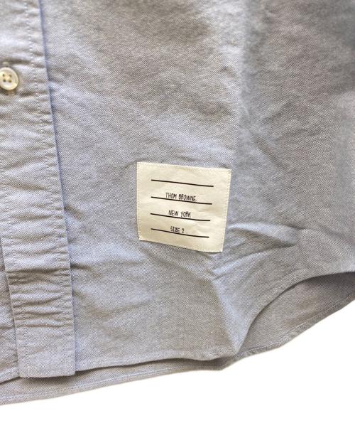 THOM BROWNE. NEW YORK（トムブラウン ニューヨーク）THOM BROWNE. NEW YORK (トムブラウン ニューヨーク) ボタンダウンシャツ スカイブルー サイズ:2 未使用品の古着・服飾アイテム