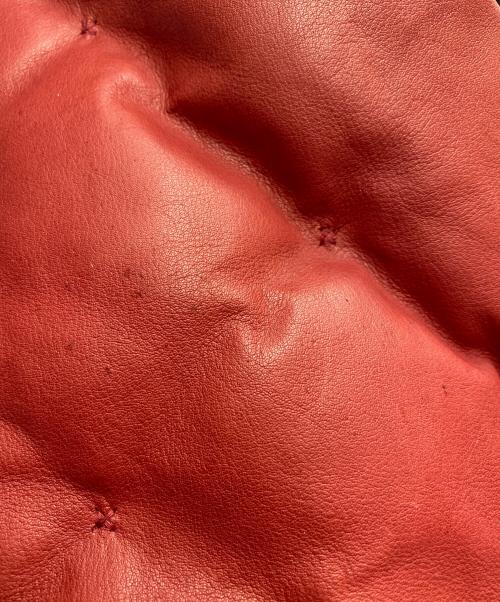 ISAMU KATAYAMA BACKLASH（イサムカタヤマ・バックラッシュ）ISAMU KATAYAMA BACKLASH (イサムカタヤマ・バックラッシュ) カンガルーレザーダウンジャケット レッド サイズ:1の古着・服飾アイテム