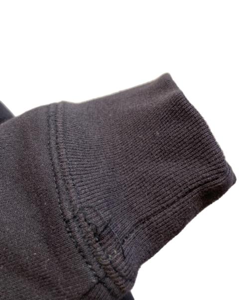 CarHartt（カーハート）CarHartt (カーハート) ロゴ刺繍 クルーネックスウェット ブラック サイズ:LARGEの古着・服飾アイテム