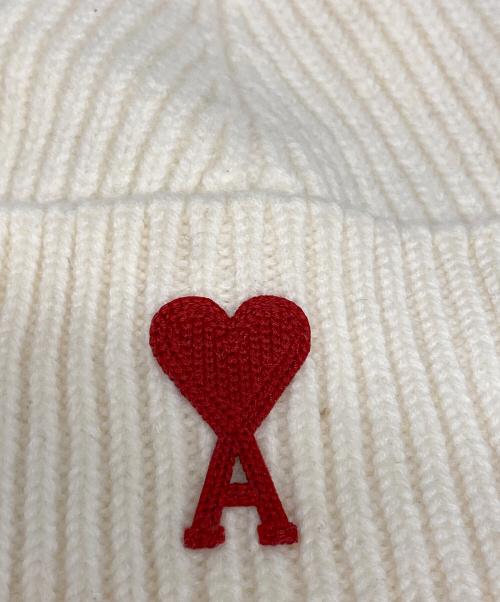 AMI Alexandre Mattiussi（アミアレクサンドルマテュッシ）AMI Alexandre Mattiussi (アミアレクサンドルマテュッシ) ハートロゴショートビーニー ホワイトの古着・服飾アイテム