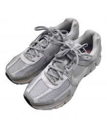 NIKE（ナイキ）の古着「ZOOM VOMERO 5」｜グレー