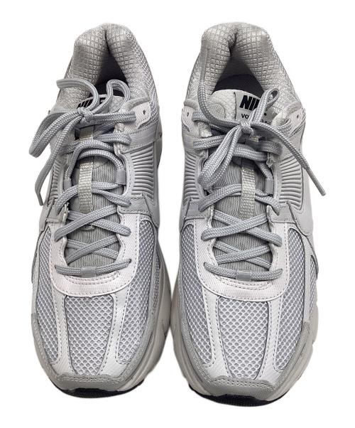 NIKE（ナイキ）NIKE (ナイキ) ZOOM VOMERO 5 グレー サイズ:27.5cmの古着・服飾アイテム