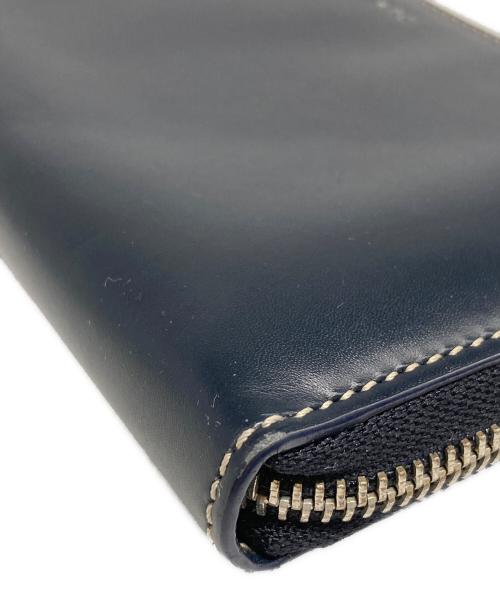 A.P.C.（アーペーセー）A.P.C. (アーペーセー) ラウンドジップ長財布 ブラックの古着・服飾アイテム