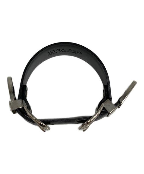 TOGA PULLA（トーガ プルラ）TOGA PULLA (トーガ プルラ) ダブルバックルバングル ブラックの古着・服飾アイテム