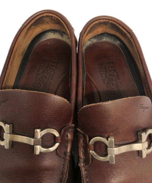 Salvatore Ferragamo（サルヴァトーレ フェラガモ）Salvatore Ferragamo (サルヴァトーレ フェラガモ) ガンチーニローファー ブラウン サイズ:7 1/2の古着・服飾アイテム