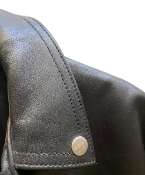 666 LEATHER WEAR（666レザーウェア）666 Leather Wear (トリプルシックス レザーウェア) タイトフィット フロントフラップ ライダースジャケット ブラック サイズ:38の古着・服飾アイテム