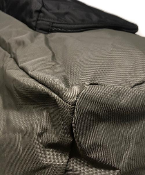 TUMI（トゥミ）TUMI (トゥミ) ボストンバッグ グレーの古着・服飾アイテム