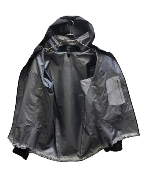 ARC'TERYX（アークテリクス）ARC'TERYX (アークテリクス) ベータジャケット ブラック サイズ:Lの古着・服飾アイテム