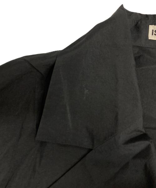 ISSEY MIYAKE（イッセイミヤケ）ISSEY MIYAKE (イッセイミヤケ) ナイロンコート ブラック サイズ:Mの古着・服飾アイテム