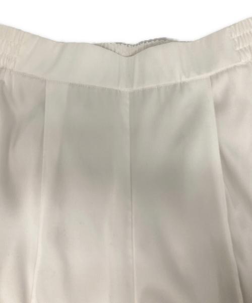 YORI（ヨリ）YORI (ヨリ) ノンアイロンワイドパンツ ホワイト サイズ:34の古着・服飾アイテム