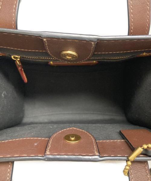 COACH（コーチ）COACH (コーチ) フィールト トート 22シグネチャー ジャカード ブラウンの古着・服飾アイテム