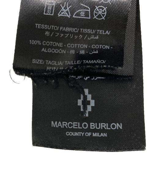 MARCELO BURLON（マルセロバーロン）MARCELO BURLON (マルセロバーロン) TEAM SONIDO プリントスウェット ブラック サイズ:-の古着・服飾アイテム