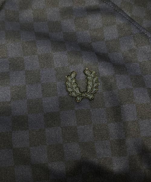 FRED PERRY（フレッドペリー）FRED PERRY (フレッドペリー) トラックジャケット ネイビー サイズ:Lの古着・服飾アイテム