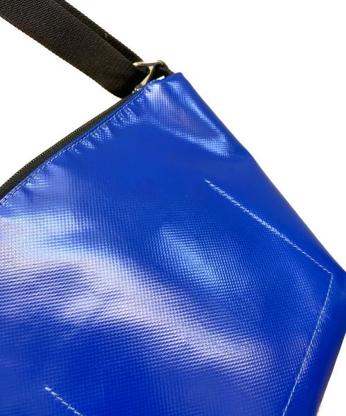 MARNI（マルニ）MARNI (マルニ) PVCショルダーバッグ ブラックブルーの古着・服飾アイテム