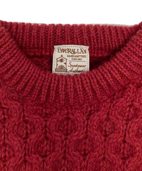 INVERALLAN（インバーアラン）INVERALLAN (インバーアラン) ケーブルウールニット レッド サイズ:Sの古着・服飾アイテム