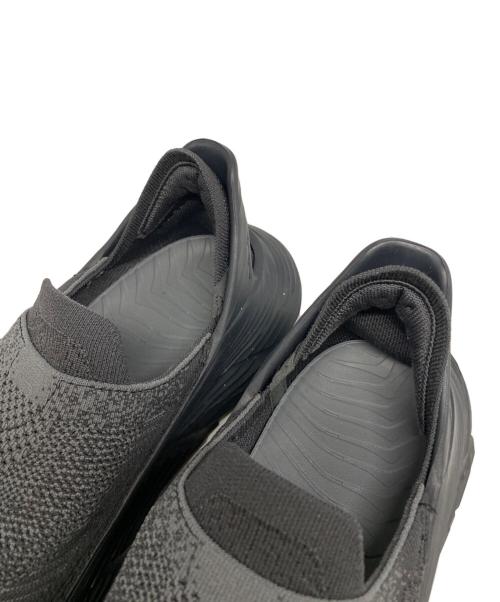 HOKA（ホカ）HOKA (ホカ) RESTORE TC ブラック サイズ:JPN 28の古着・服飾アイテム
