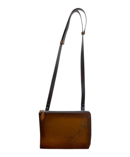 Berluti（ベルルッティ）Berluti (ベルルッティ) カリグラフィショルダーバッグ ブラウンの古着・服飾アイテム