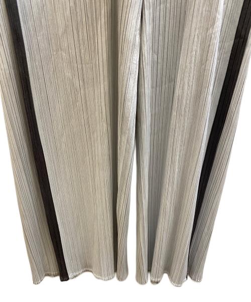 PLEATS PLEASE（プリーツプリーズ）PLEATS PLEASE (プリーツプリーズ) プリーツパンツ グレー サイズ:4の古着・服飾アイテム