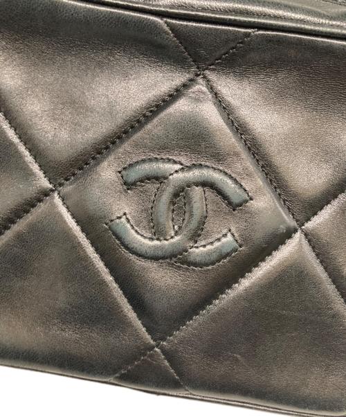 CHANEL（シャネル）CHANEL (シャネル) ココマーク フリンジラムスキンショルダーバッグ ブラックの古着・服飾アイテム
