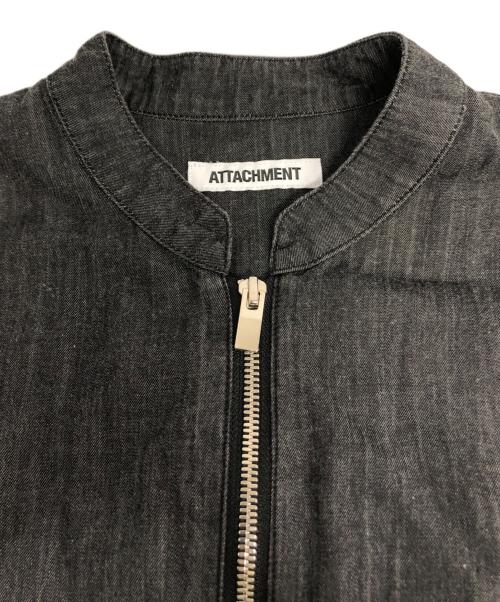 ATTACHMENT（アタッチメント）ATTACHMENT (アタッチメント) ワンウォッシュ5.5ozムラ糸デニムバンドカラーL/Sシャツ グレー サイズ:2の古着・服飾アイテム