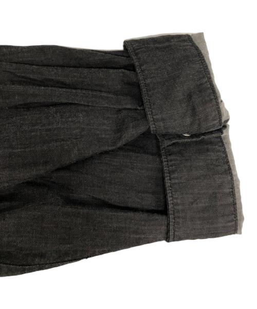 ATTACHMENT（アタッチメント）ATTACHMENT (アタッチメント) ワンウォッシュ5.5ozムラ糸デニムバンドカラーL/Sシャツ グレー サイズ:2の古着・服飾アイテム