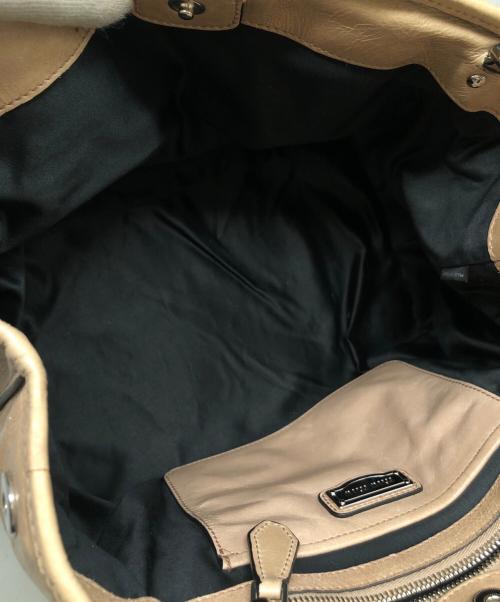 MIU MIU（ミュウミュウ）MIU MIU (ミュウミュウ) VITELLO LUX 2WAYショルダーバッグ ベージュの古着・服飾アイテム