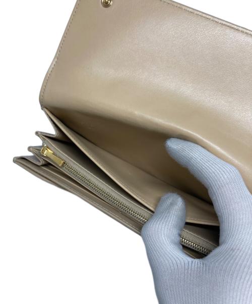 CELINE（セリーヌ）CELINE (セリーヌ) ラージフラップウォレット ベージュの古着・服飾アイテム
