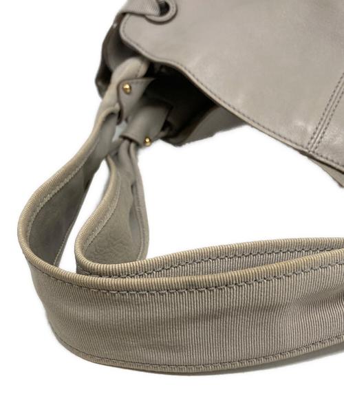 Salvatore Ferragamo（サルヴァトーレ フェラガモ）Salvatore Ferragamo (サルヴァトーレ フェラガモ) ヴァラリボンハンドバッグ グレーの古着・服飾アイテム