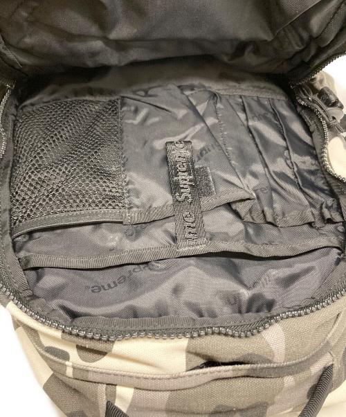 SUPREME（シュプリーム）SUPREME (シュプリーム) Backpack Snow Camo グレーの古着・服飾アイテム