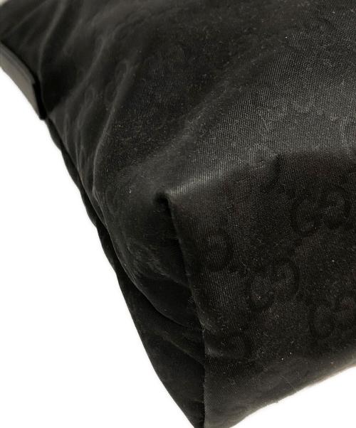 GUCCI（グッチ）GUCCI (グッチ) GGキャンバスショルダーバッグ ブラックの古着・服飾アイテム